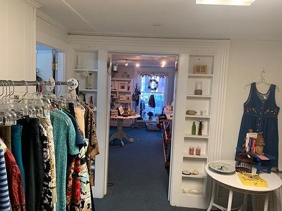 4th image of 29 North St Suite 1
