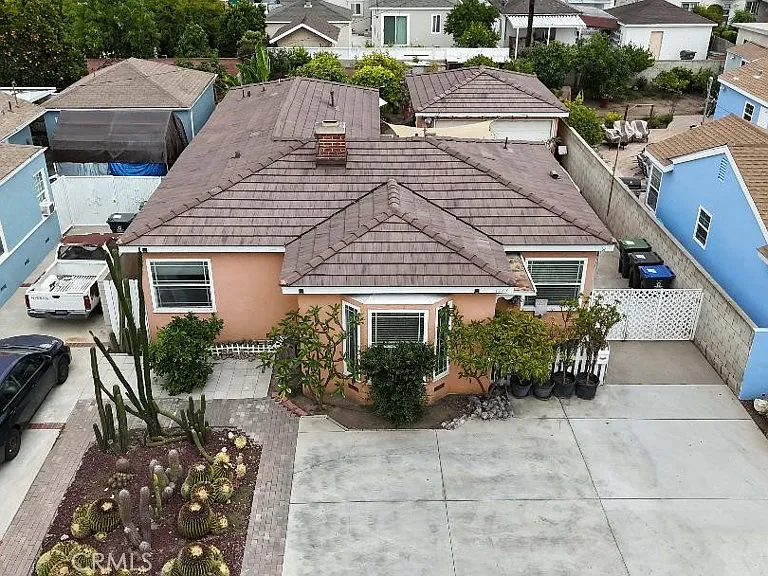 1229 S Flower St — Photo 1