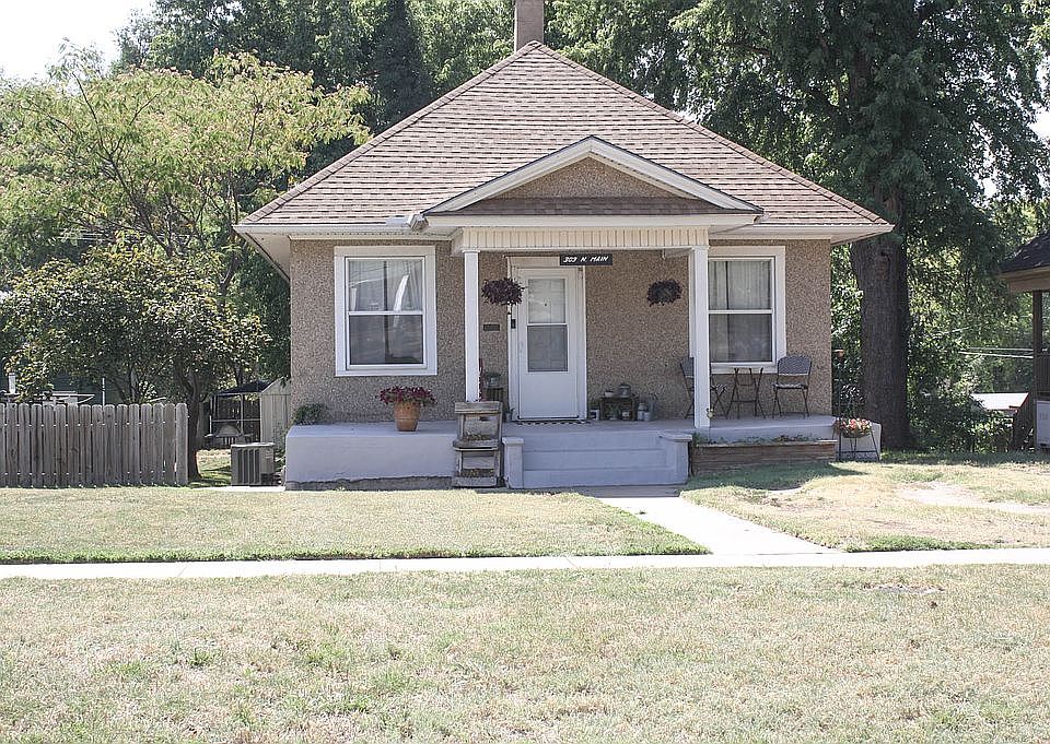1st image of 309 N Main St
