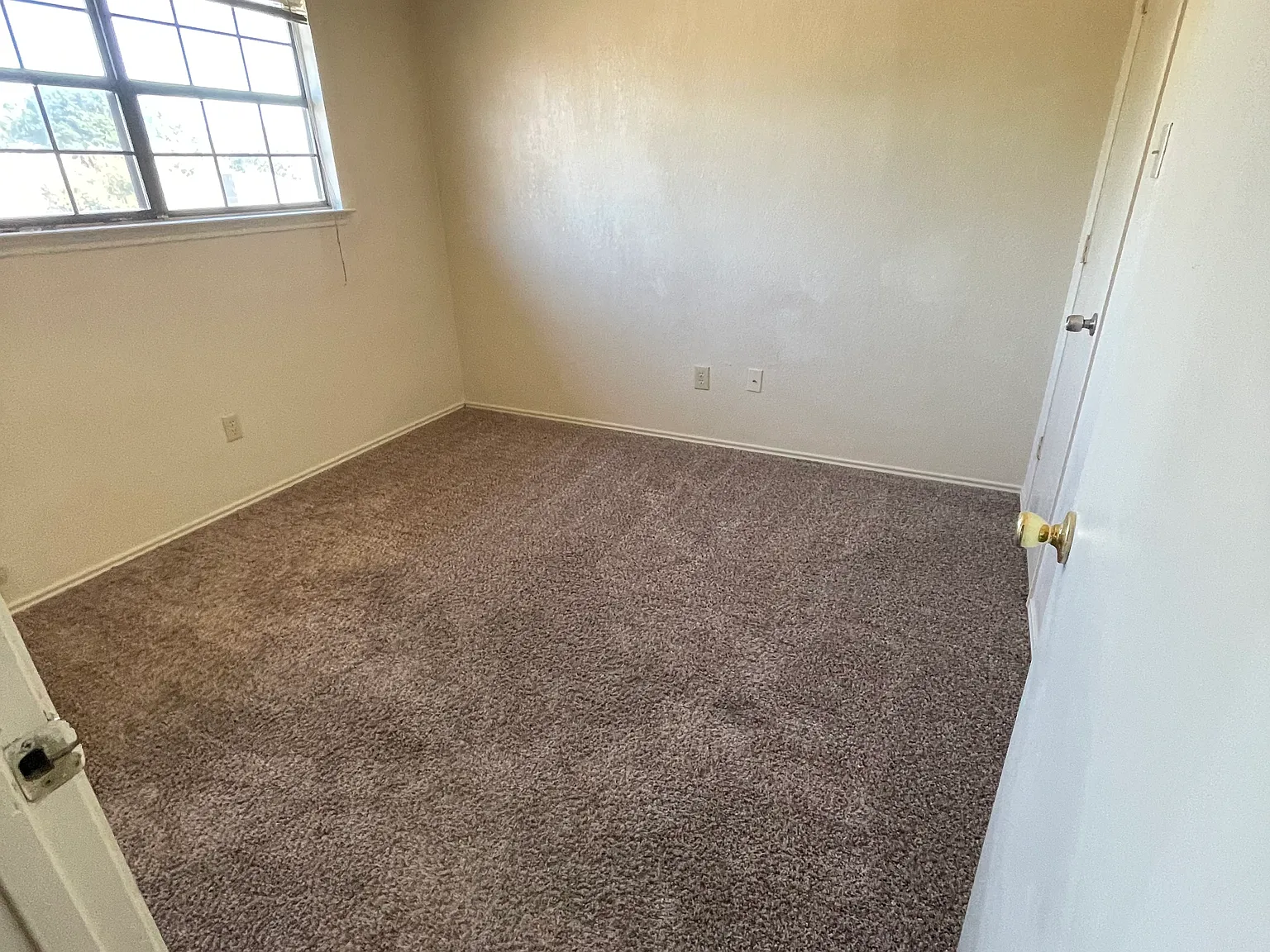 3 bed, 2.5 bath, 1300 sqft, $1,895 — Photo 4