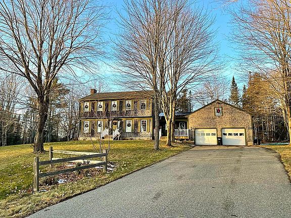 5th image of 38 Mountain View Dr