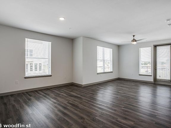 4th image of 4026 Woodfin St #412