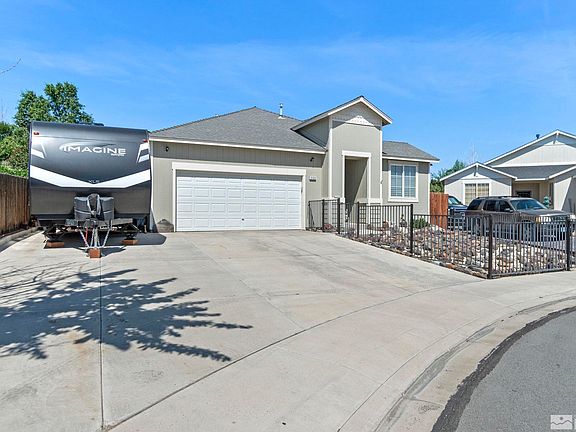 3rd image of 560 Stone Creek Ct