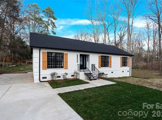 8900 Blaydon Dr, Charlotte, NC 28227