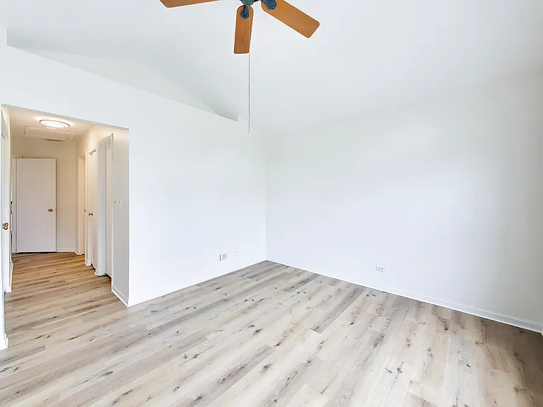 312 E Tall Oaks Ln — Photo 26