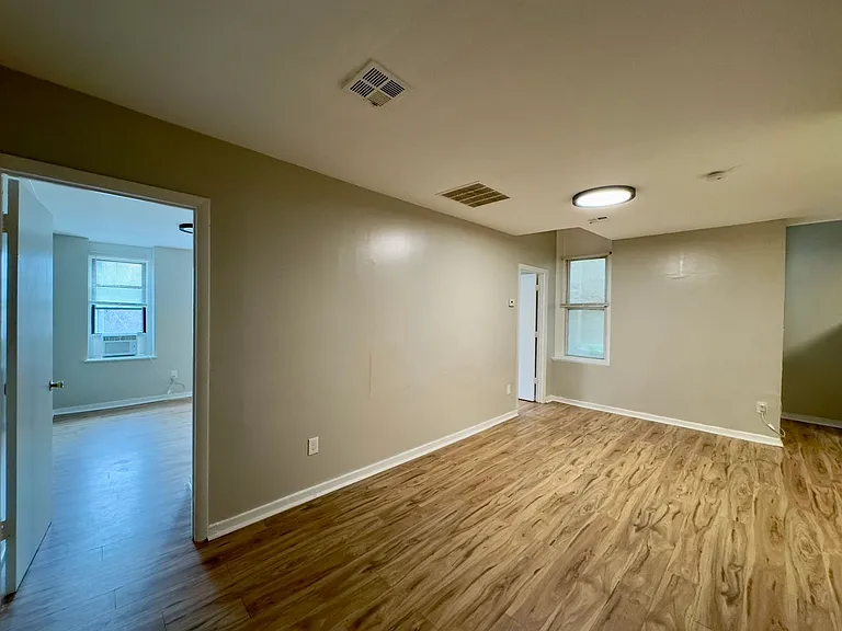 Apartment Units in Midtown, Baltimore, MD! — Photo 14