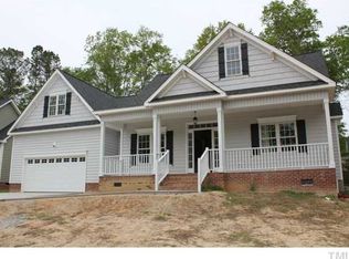 939 Lukestone Dr, Fuquay Varina, NC 27526