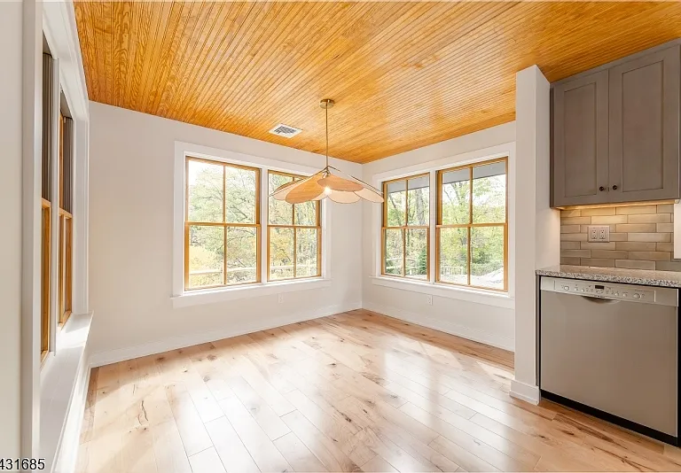232 W Shore Dr — Photo 25