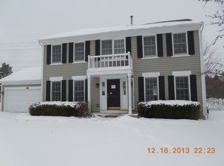 6980 Dada Dr, Gurnee, IL 60031