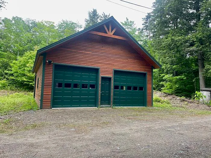 1006 Carrabassett Dr — Photo 2