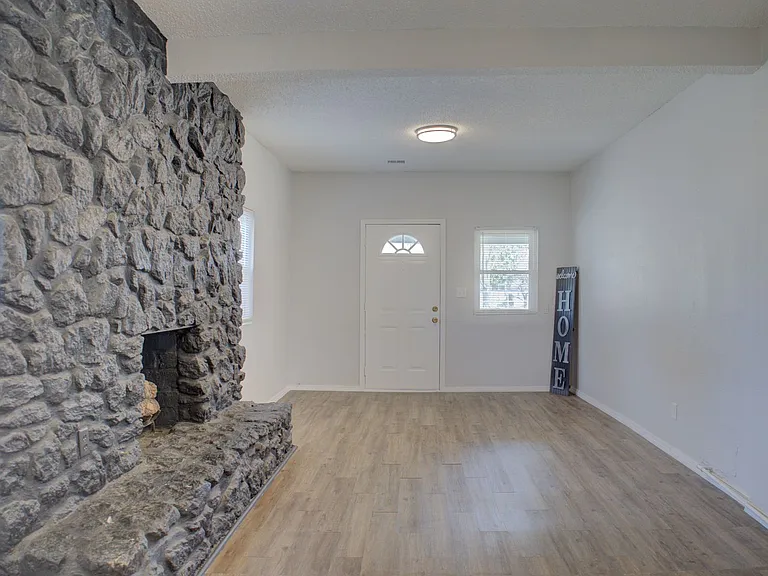 438 S 55th West Ave — Photo 3
