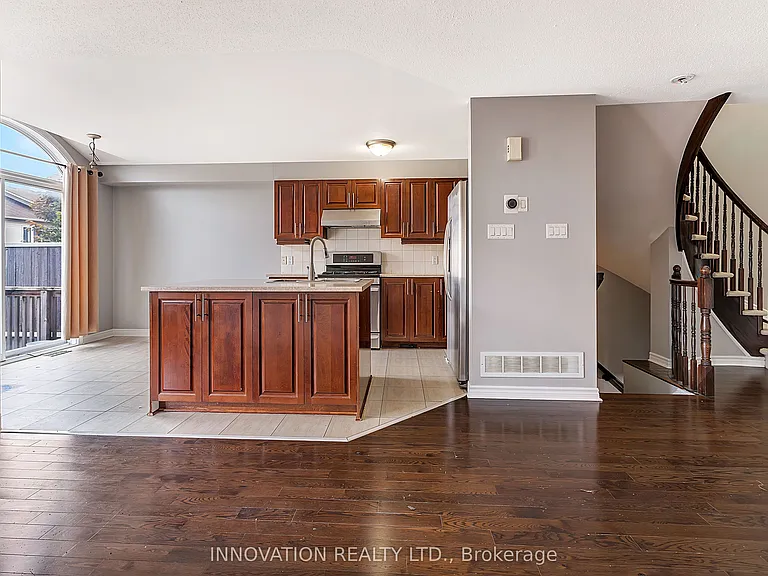 126 Garrity Cres — Photo 6
