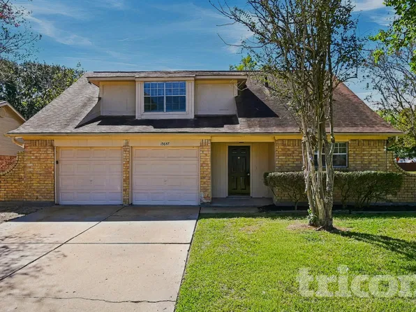 15647 Meadow Village Dr, Houston, TX 77095