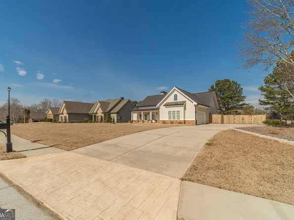 2301 Twin Oak Pl, Monroe, GA 30656