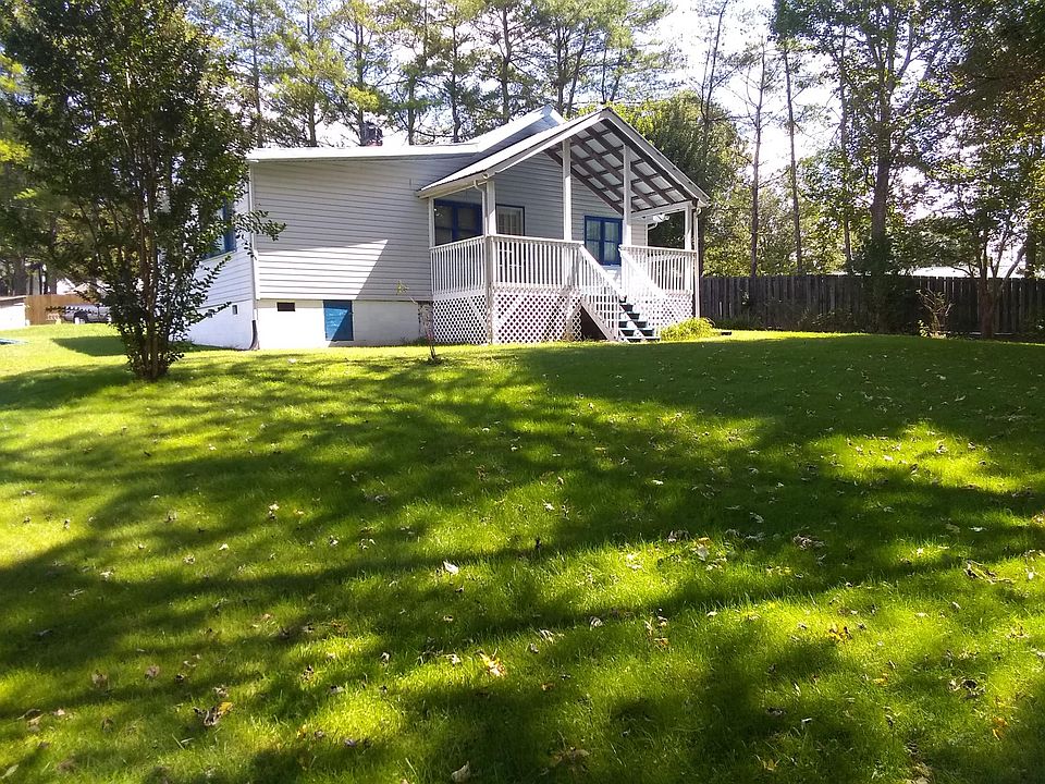 1st image of 127 Peppercorn Pl