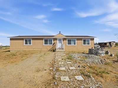 12601 Nandina Rd, Phelan, CA, 92371