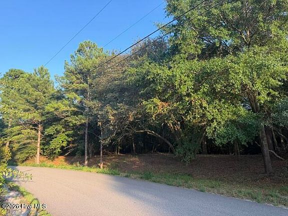 3rd image of 301 Lehigh Road