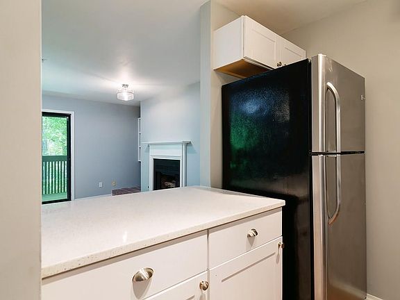 5th image of 1708 Cumberland Ct SE