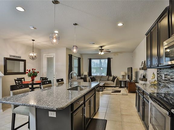 4th image of 2101 Lake Waters Pl