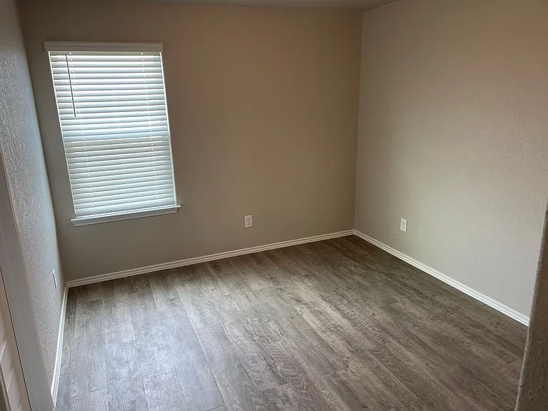 12925 Candace Way — Photo 8
