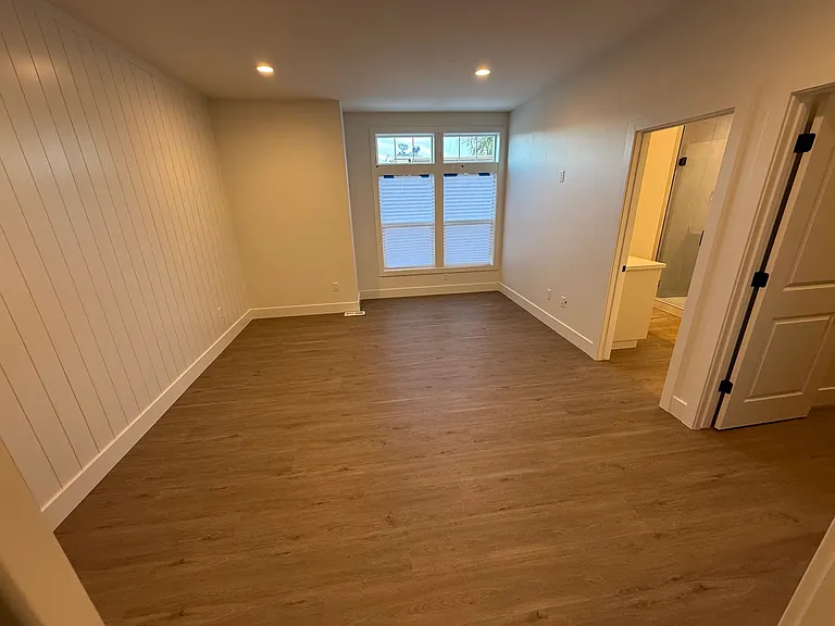 7835 S Holden St — Photo 11