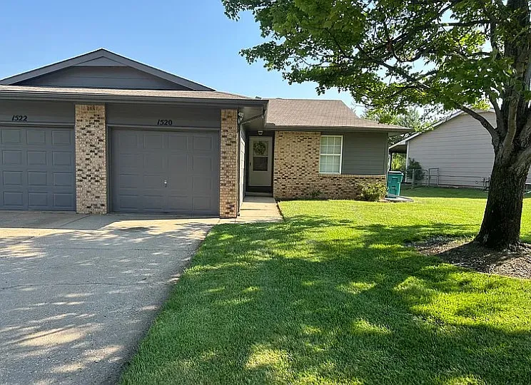 1520 N Maybelle St — Photo 1