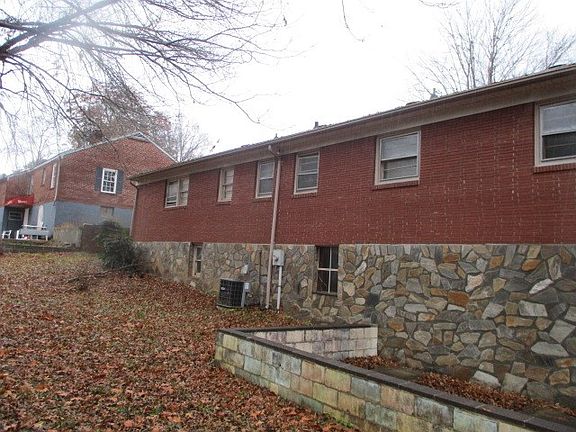 2nd image of 1192 Pumpkin Creek Ln