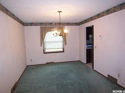 4th image of 10135 Peachtree Dr