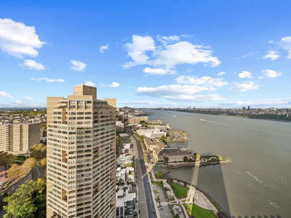 7002 Blvd East image 30 of 43