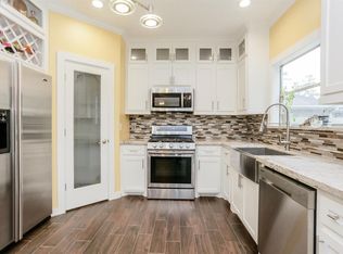 242 Castle Way Ln, Houston, TX 77015