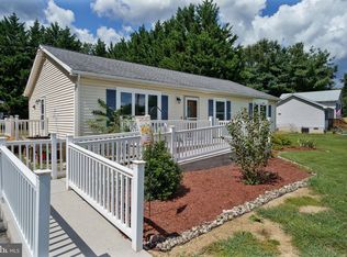 472 Upshur Dr, Inwood, WV 25428