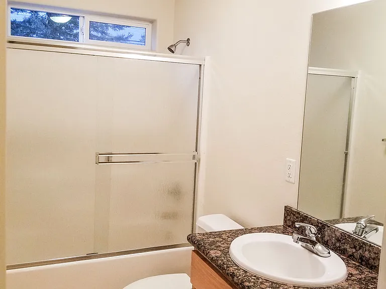 2505 Corona Ave #A — Photo 11
