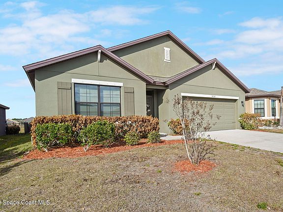 2nd image of 3818 Loggerhead Ln