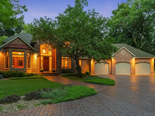 720 Timber Ln, Shoreview, MN 55126
