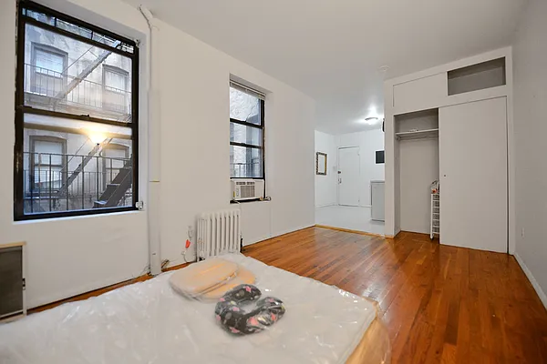 Rented by J Misrahi Realty Corp | media 1