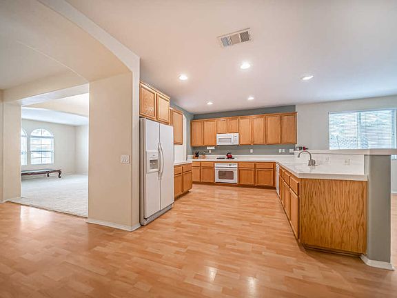 4th image of 3622 Sungate Dr