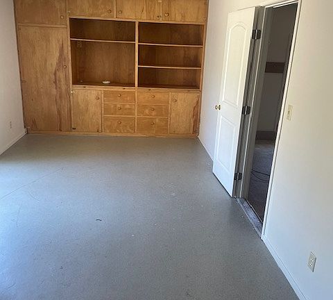 2nd image of 1208 Cypress Ln