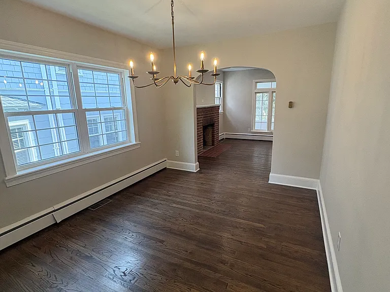 104 Archwood Ave — Photo 10
