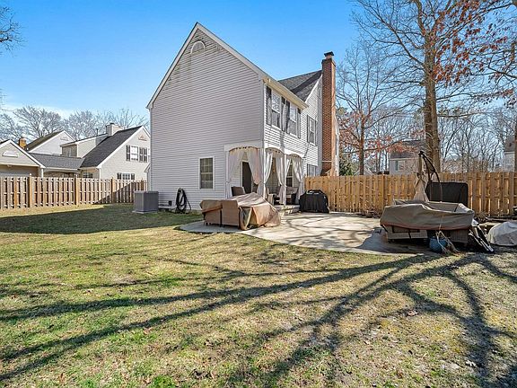 4th image of 541 E Revere Way