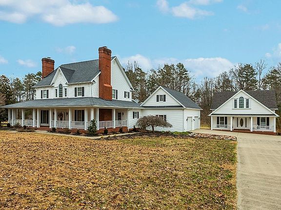 4th image of 180 Doe Valley Dr