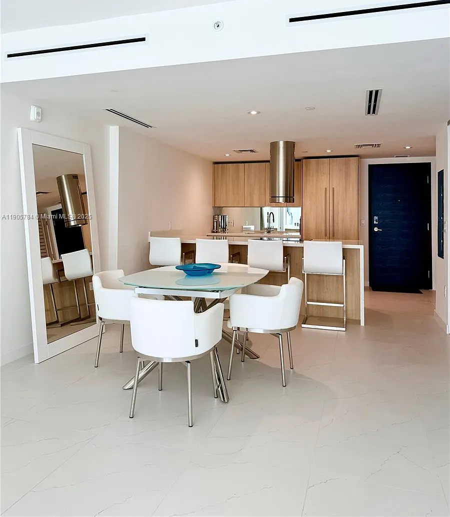 Alana Bay Harbor Islands — Photo 4