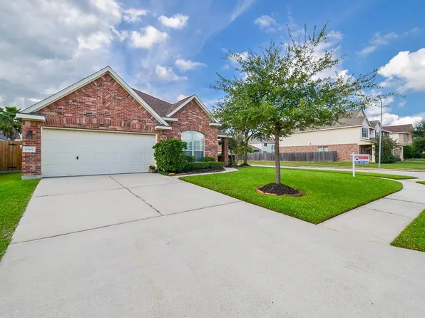 8302 Sierra Dawn Dr, Tomball, TX 77375