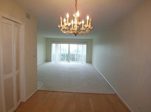 4th image of 800 NE 195th St APT 411