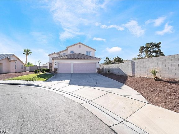 3rd image of 226 Oxford Cloth Ct