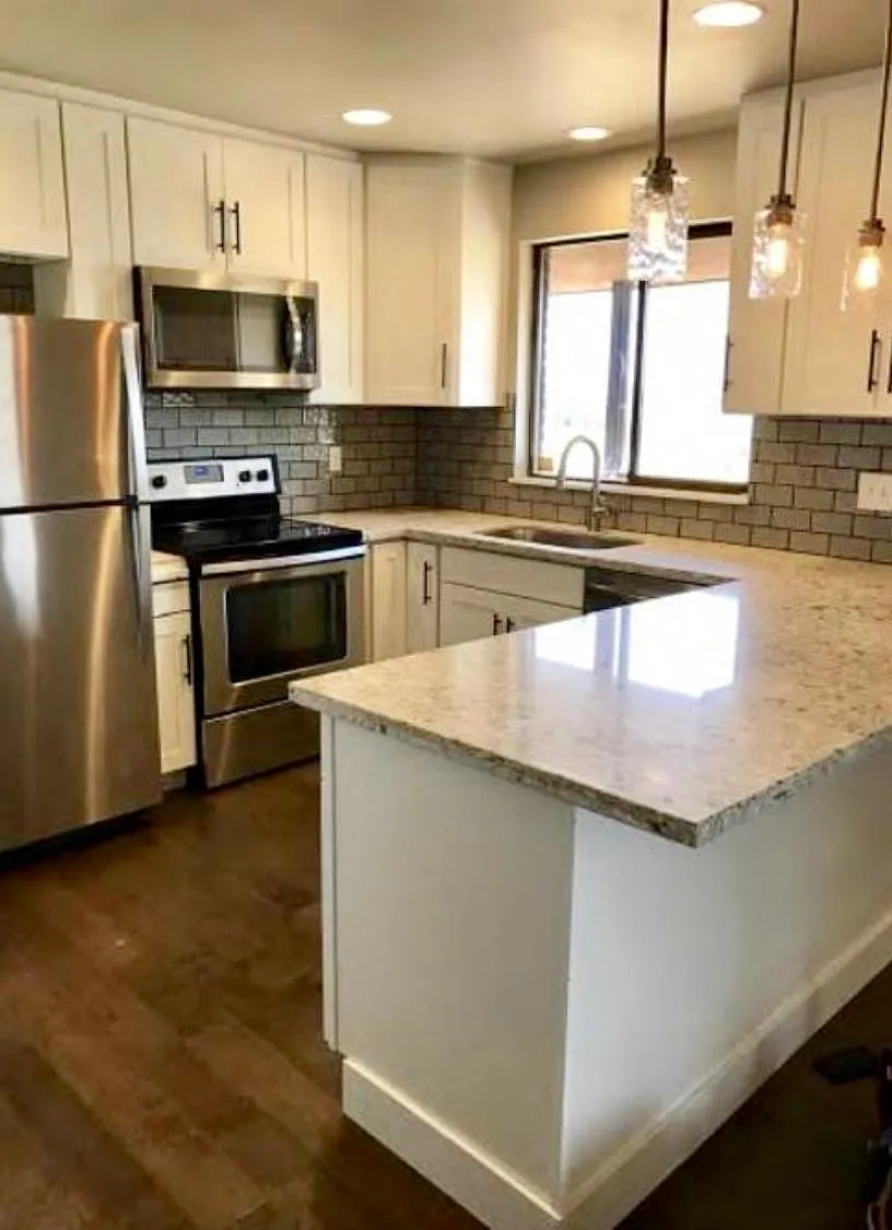 522 Riverside Ter photo 1
