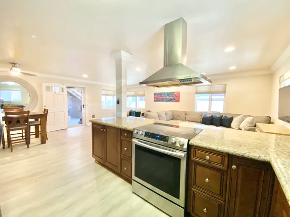 1058 Sapphire St, San Diego, CA 92109