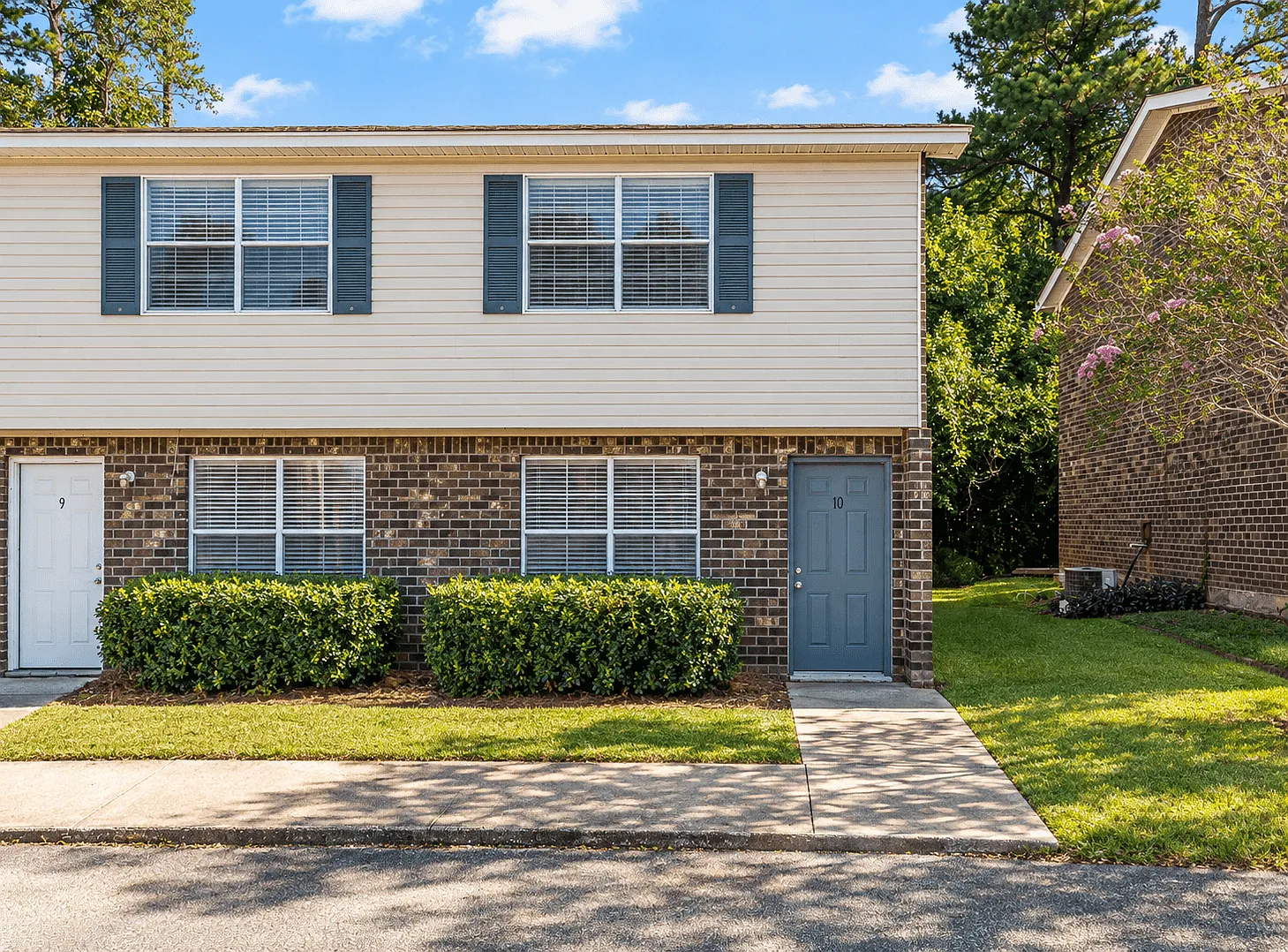 Summerville Apartments — Photo 3