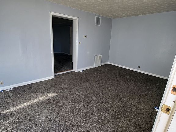 2nd image of 803 Garfield Ave APT A