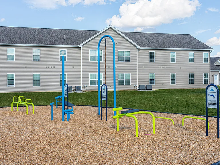 Avon Commons Apartment Homes — Photo 22