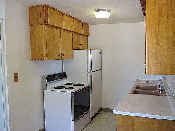 5th image of 3900 E Andrew Dr